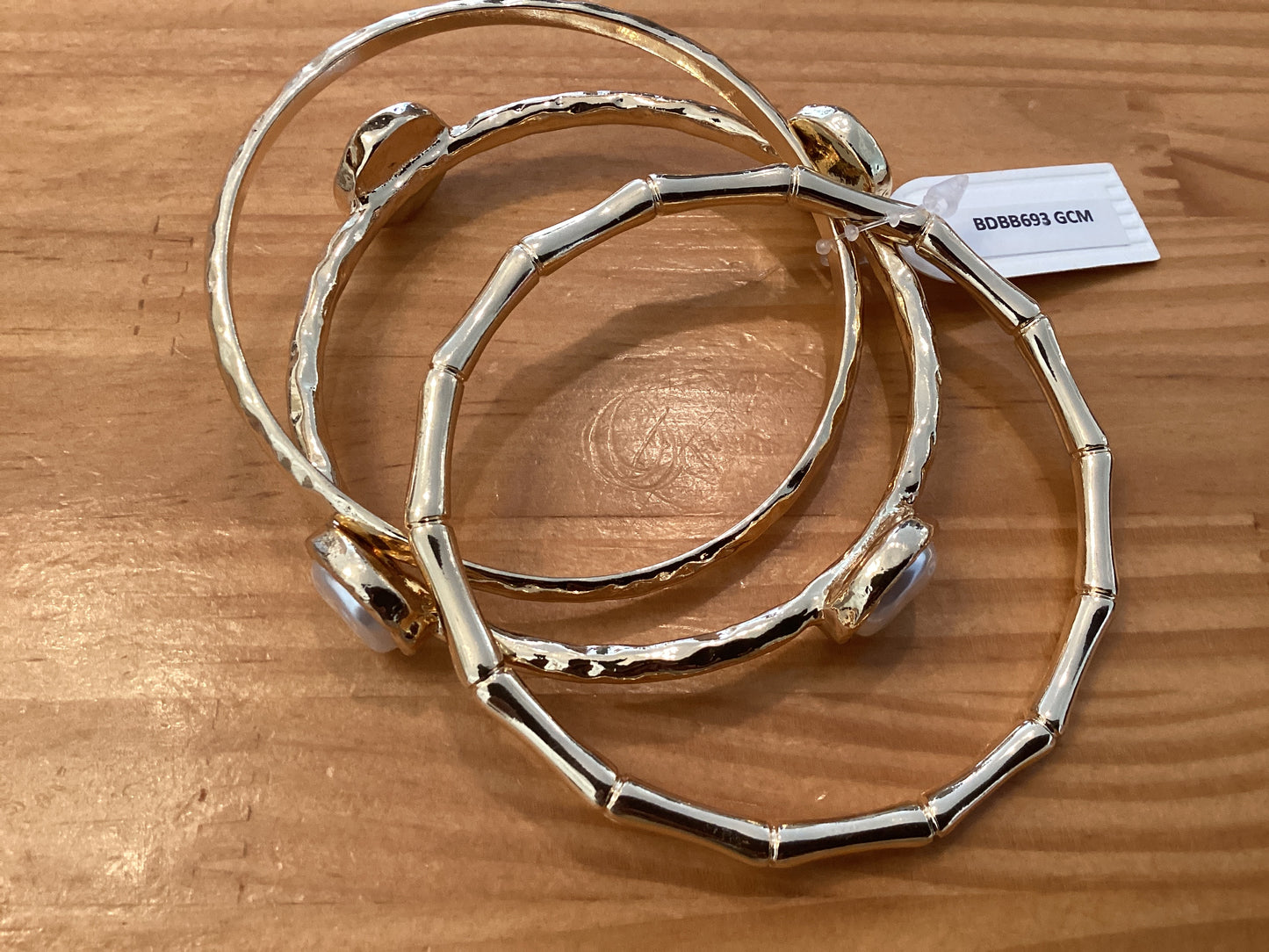 Gold pearl bracelet