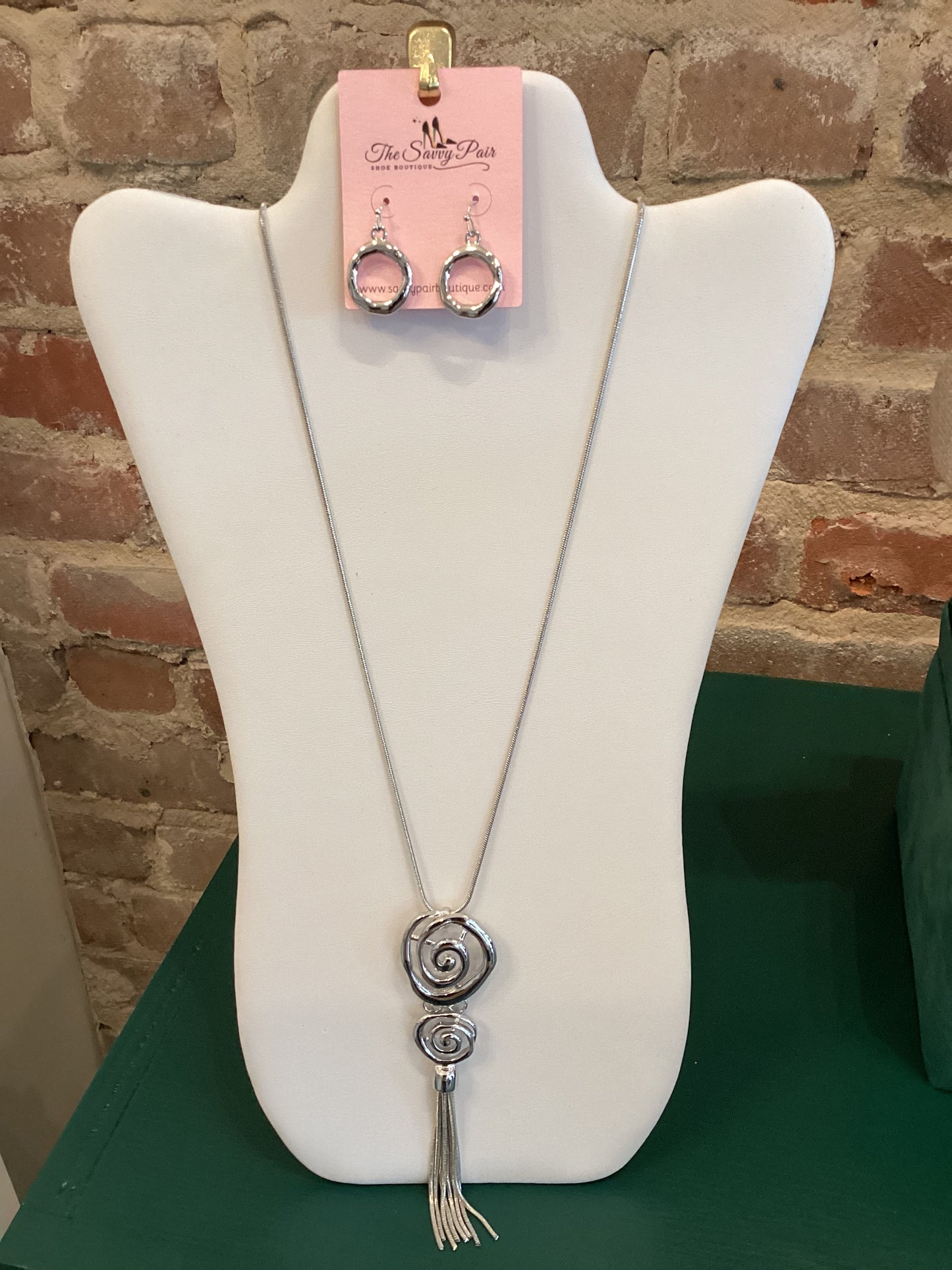 Silver circle Necklace
