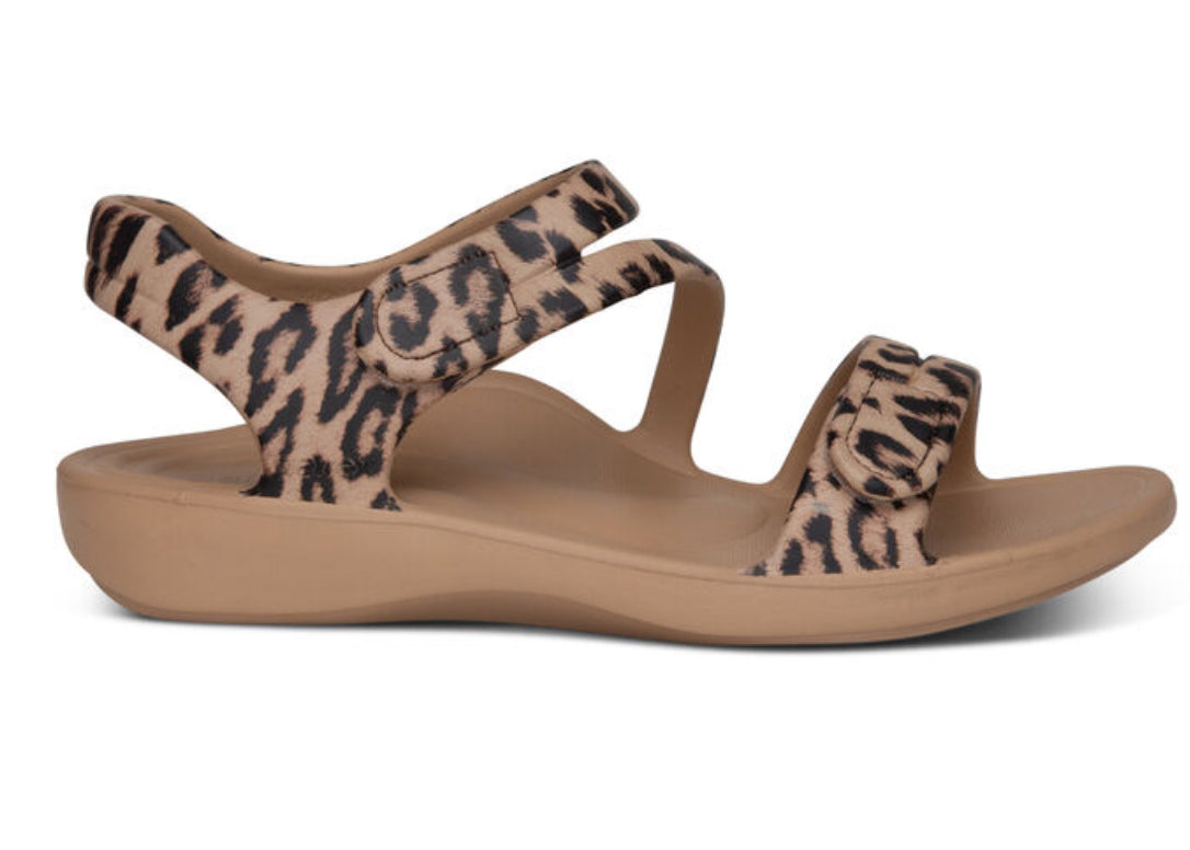 Aetrex Jillian Sport Leopard