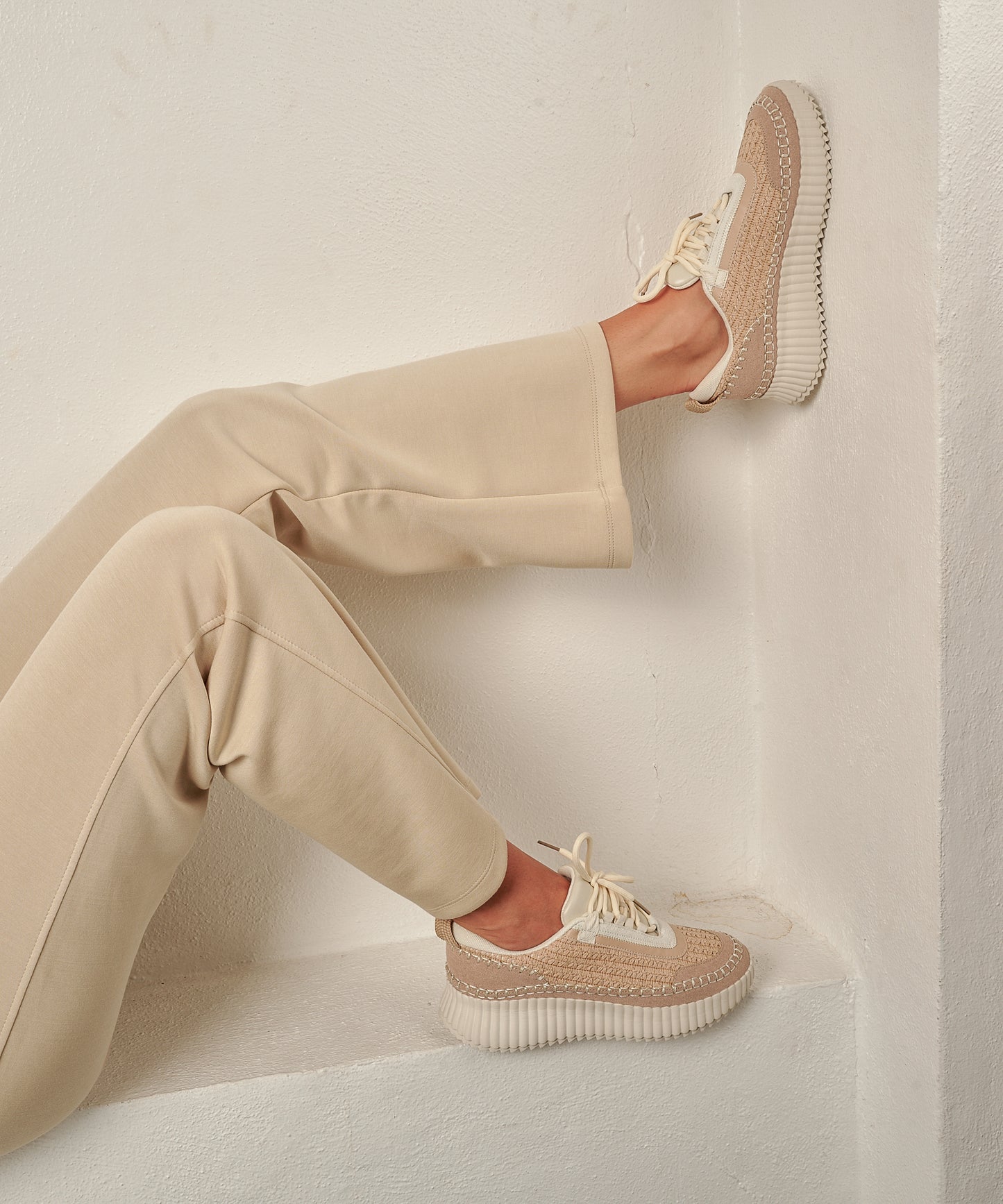 Corkys Adventure Sneaker