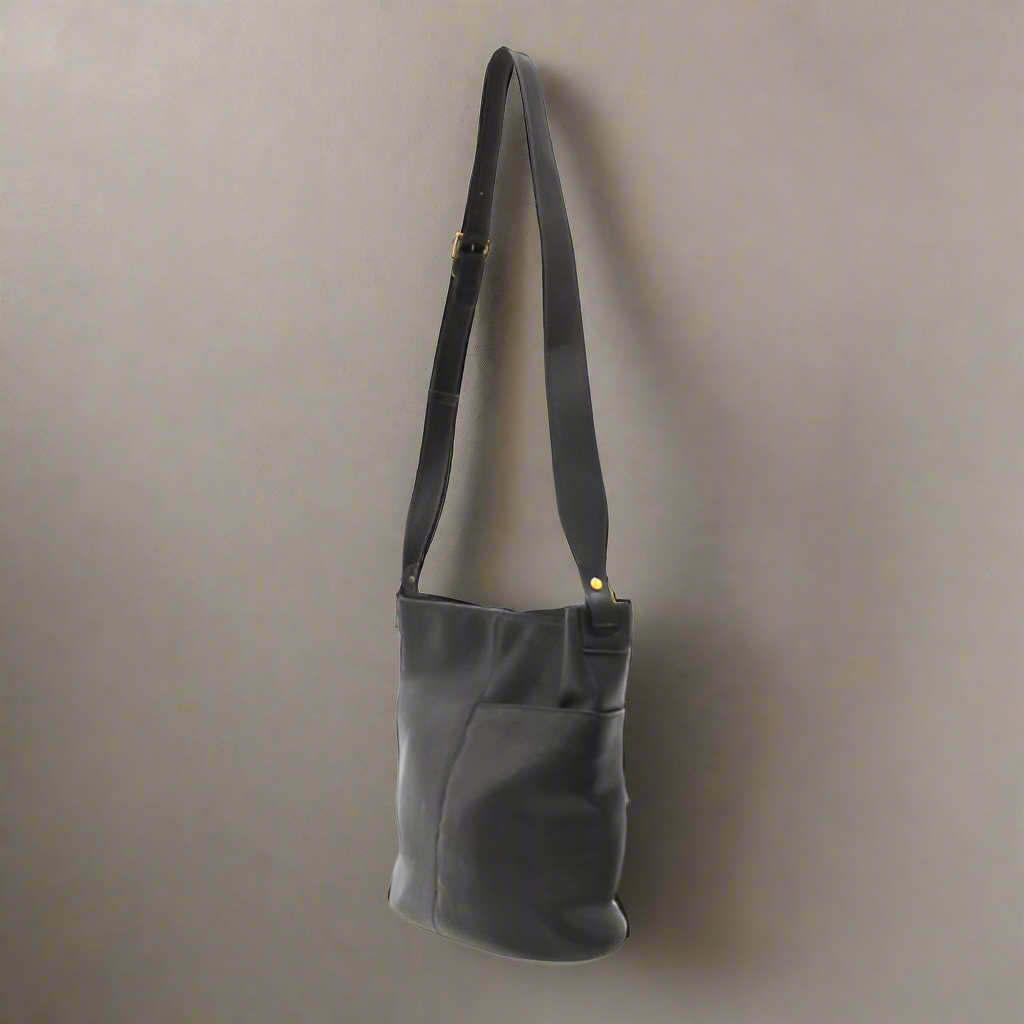 Bindi Bucket Bag in Black