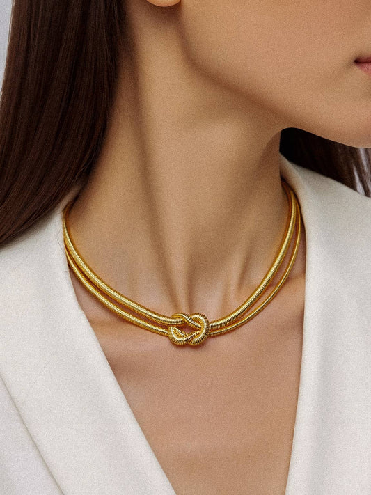 18K Gold Non-Tarnish Knot Necklace