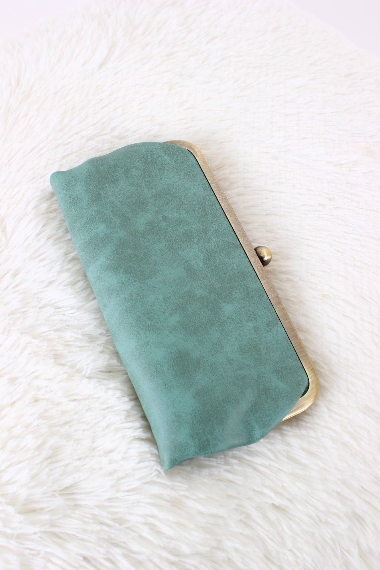 Lois Kiss Lock Clutch