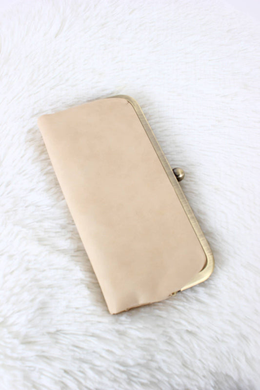 Lois Kiss Lock Clutch