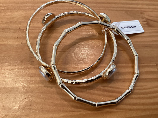 Gold pearl bracelet