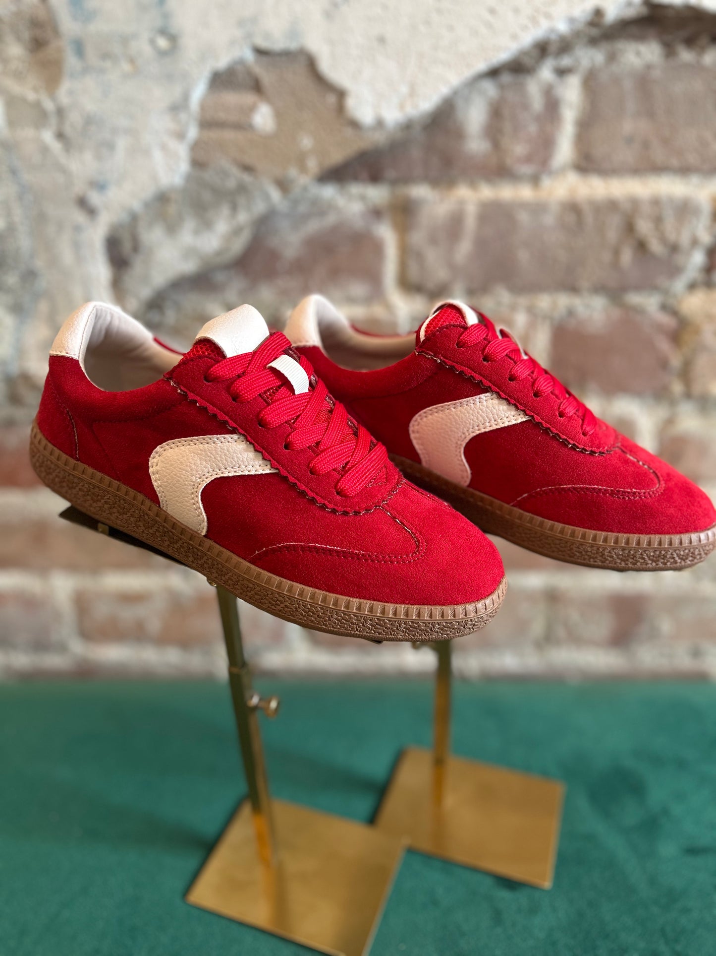 Spoiler Alert Sneaker
